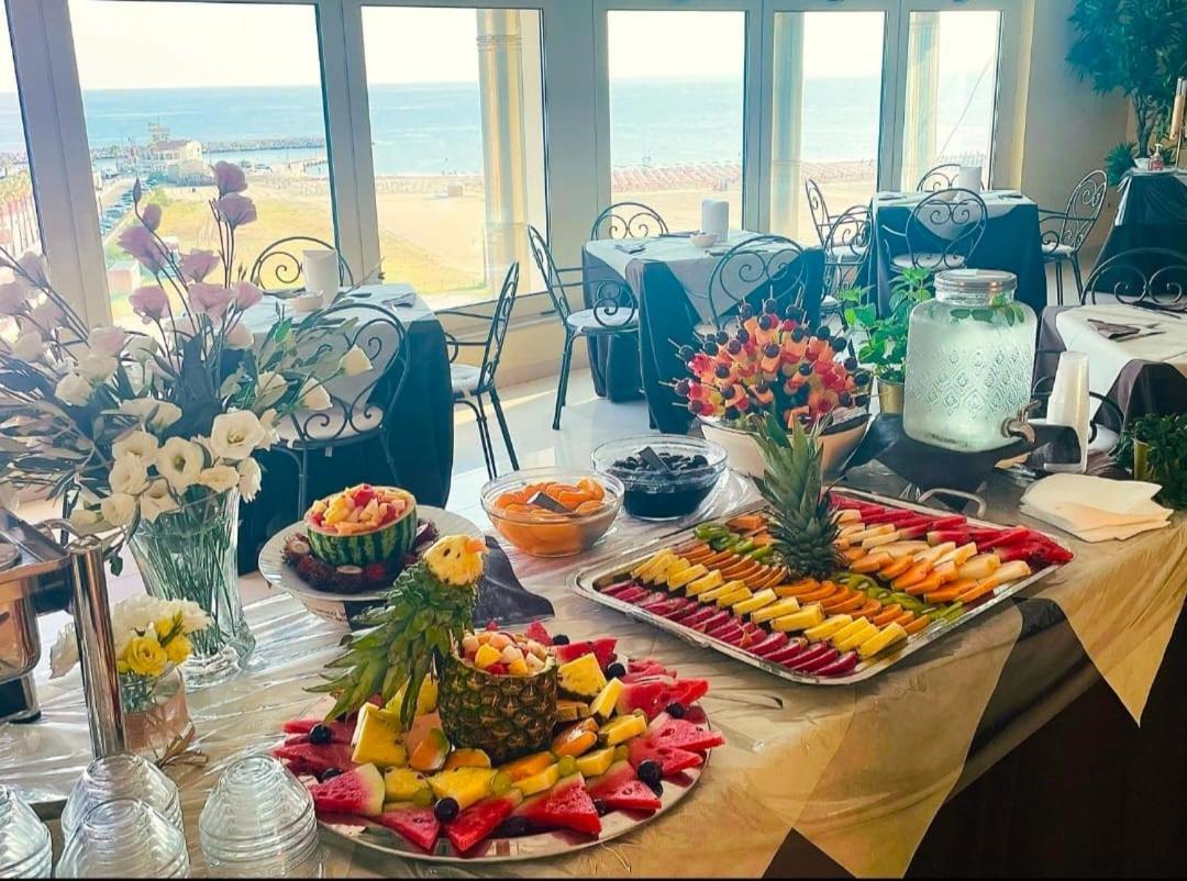 Hotel Borgo Marina Rodi Garganico Luaran gambar
