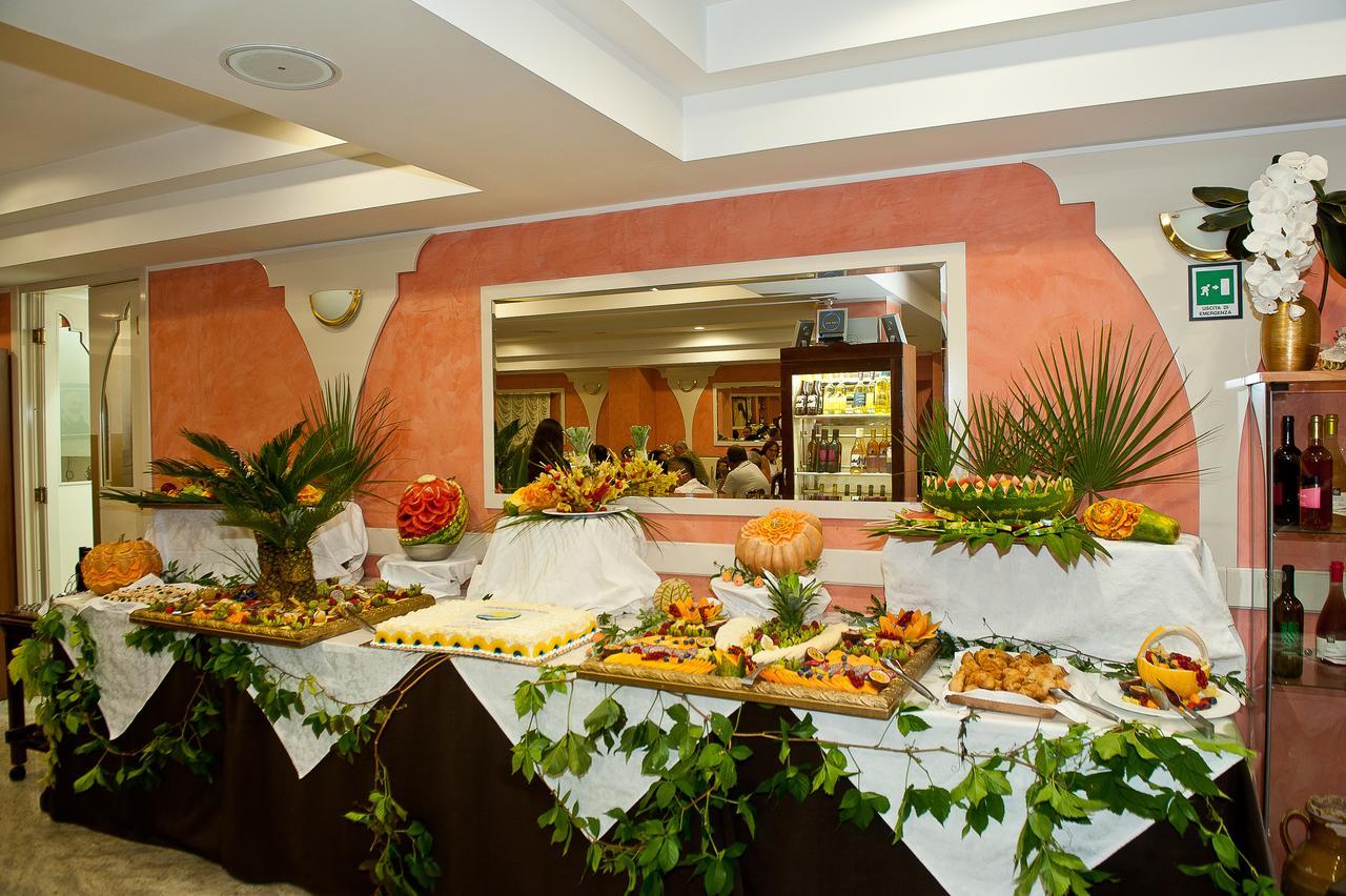 Hotel Borgo Marina Rodi Garganico Luaran gambar
