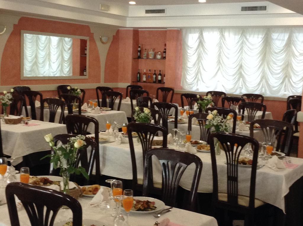 Hotel Borgo Marina Rodi Garganico Luaran gambar