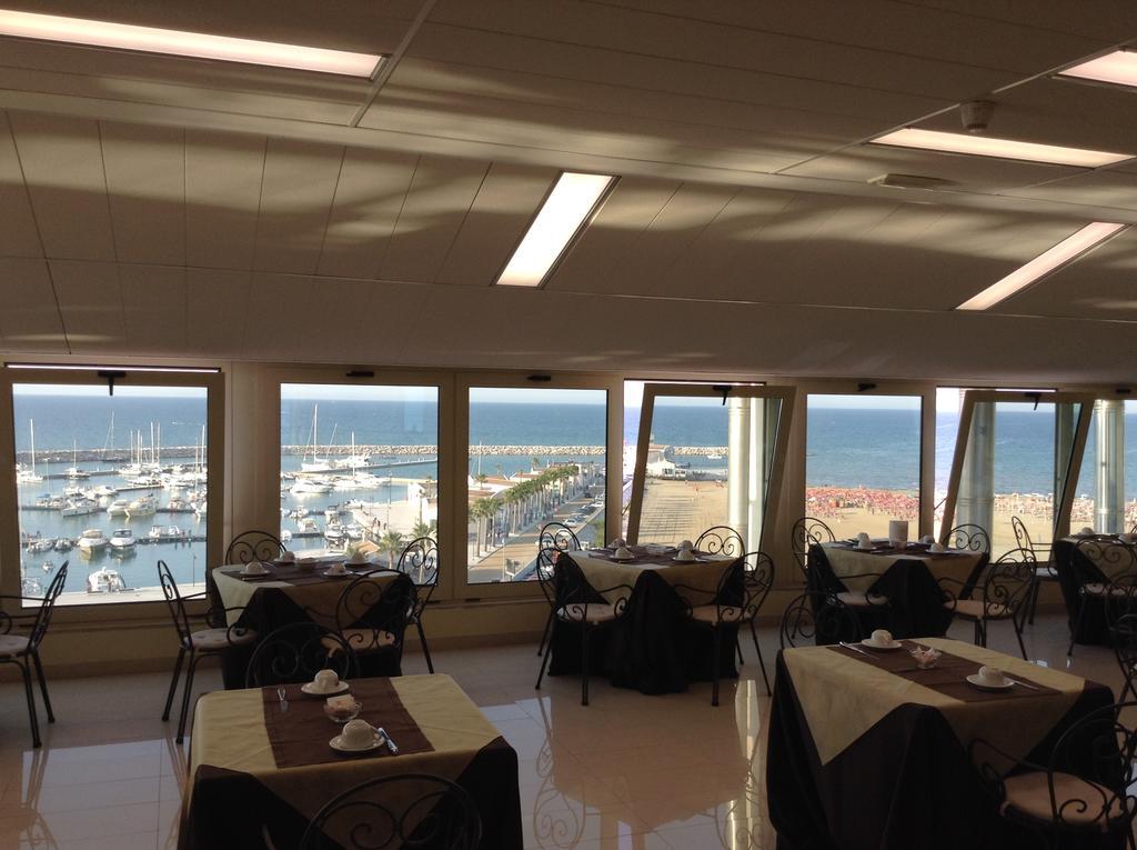 Hotel Borgo Marina Rodi Garganico Luaran gambar