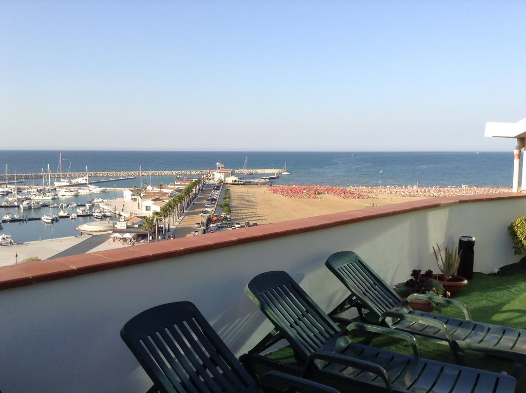 Hotel Borgo Marina Rodi Garganico Luaran gambar