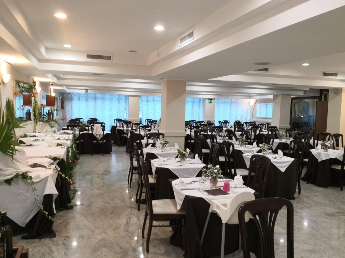 Hotel Borgo Marina Rodi Garganico Luaran gambar