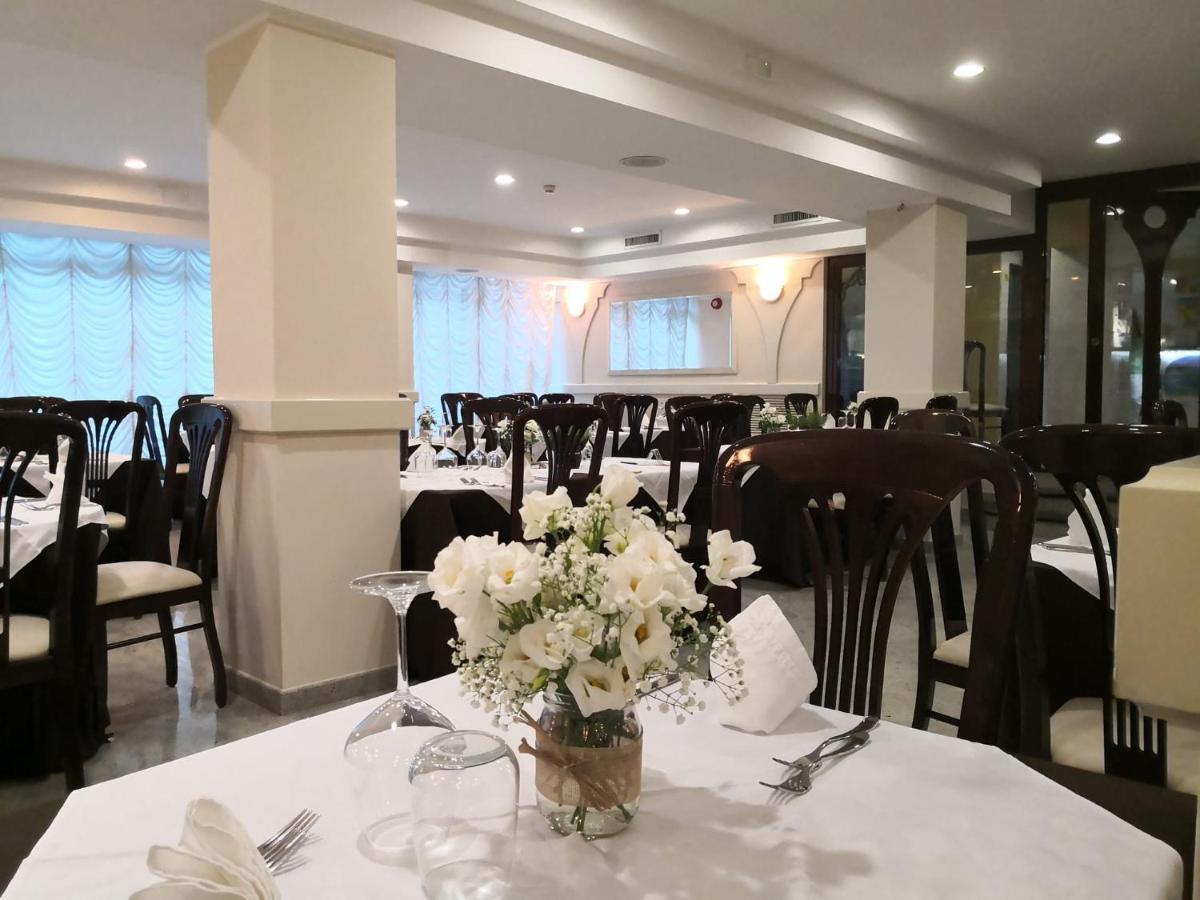 Hotel Borgo Marina Rodi Garganico Luaran gambar